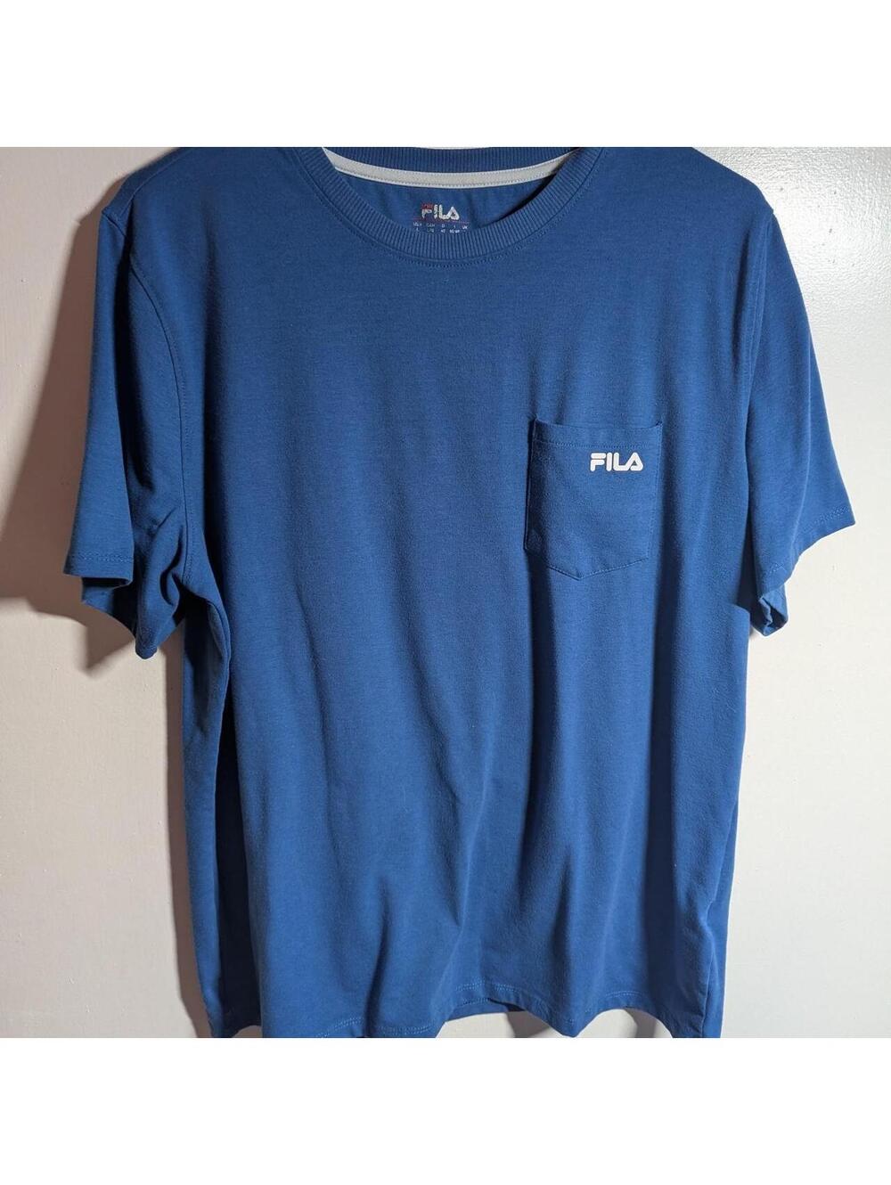 FILA Essential Logo Pocket T-Shirt